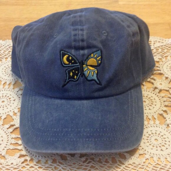NWT Faded Denim Lady's Cap with Butterfly - Picture 1 of 6